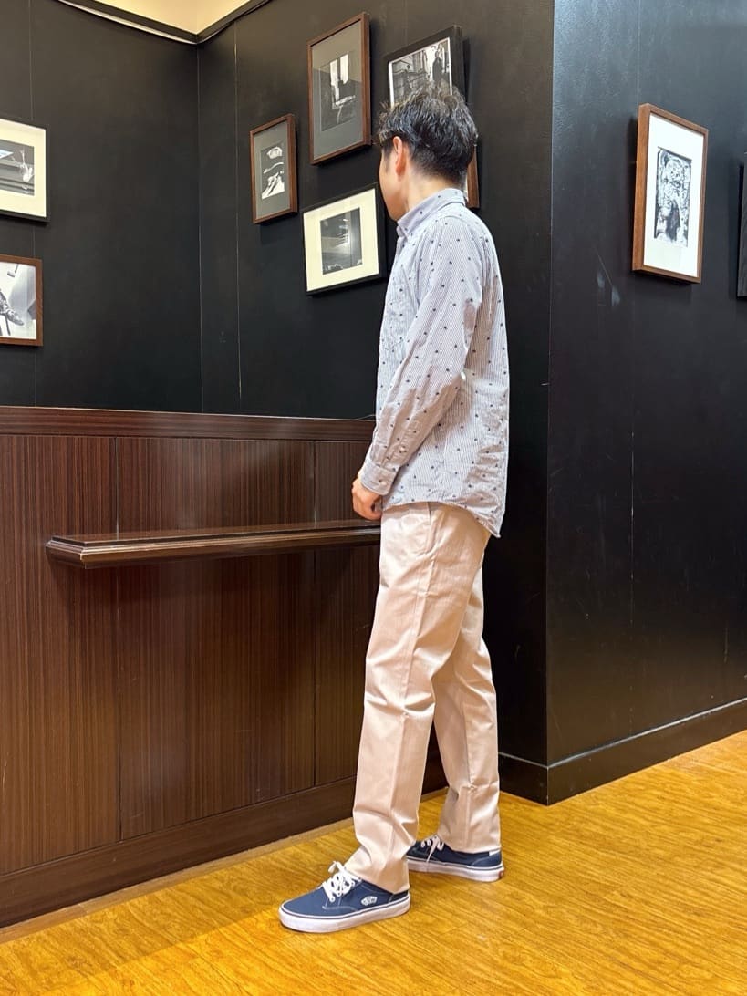 KEIさんの「TAKEO KIKUCHI｜ハットモチーフ ジャカード ストライプ シャツ」を使ったコーディネート