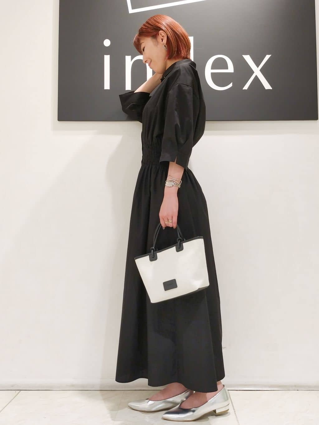 n.さんの「index｜◆《5色展開》フィット＆フレアシャツワンピース【洗濯機洗い可】」を使ったコーディネート