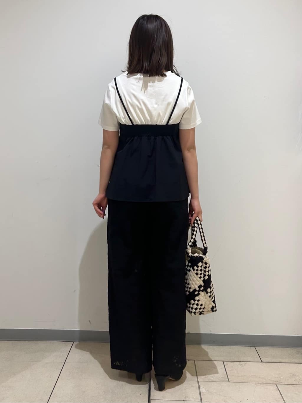 kanoさんの「UNTITLED｜◆【旬トレンド】メッシュミュール」を使ったコーディネート
