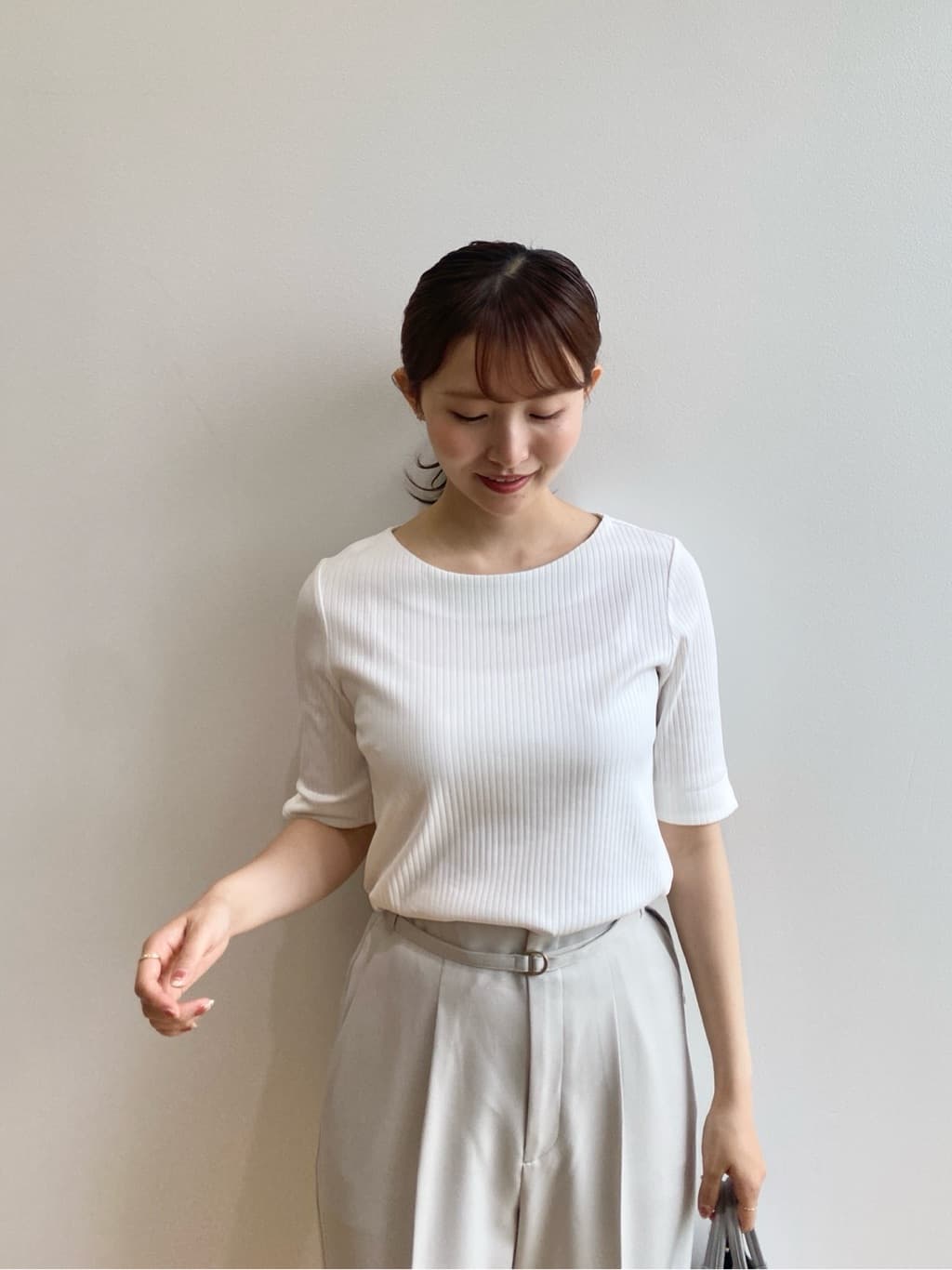 みさかさんの「index｜《7色展開／XS-LLサイズ》ボートネックリブトップス【UV／洗濯機洗い可】」を使ったコーディネート