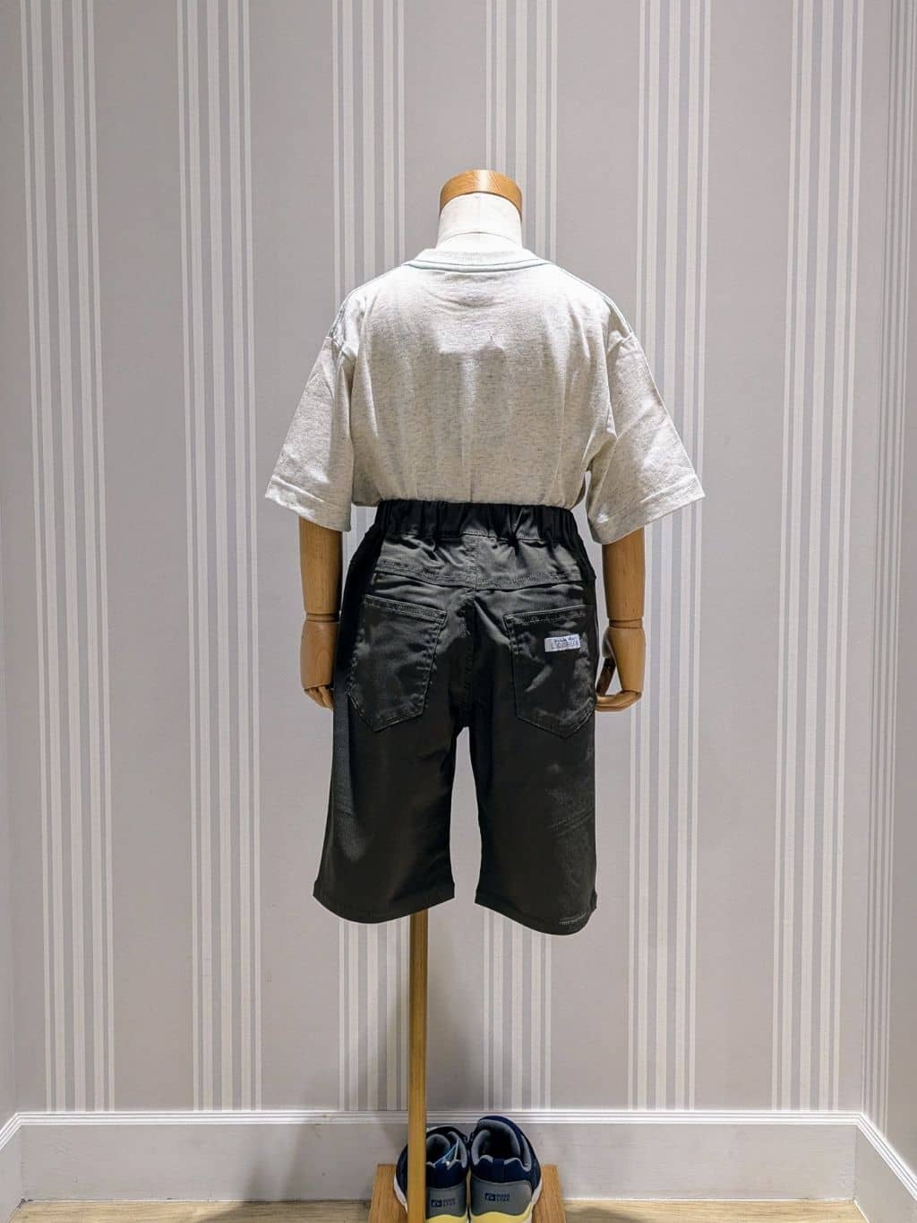 Yoshidaさんの「Dessin｜」を使ったコーディネート
