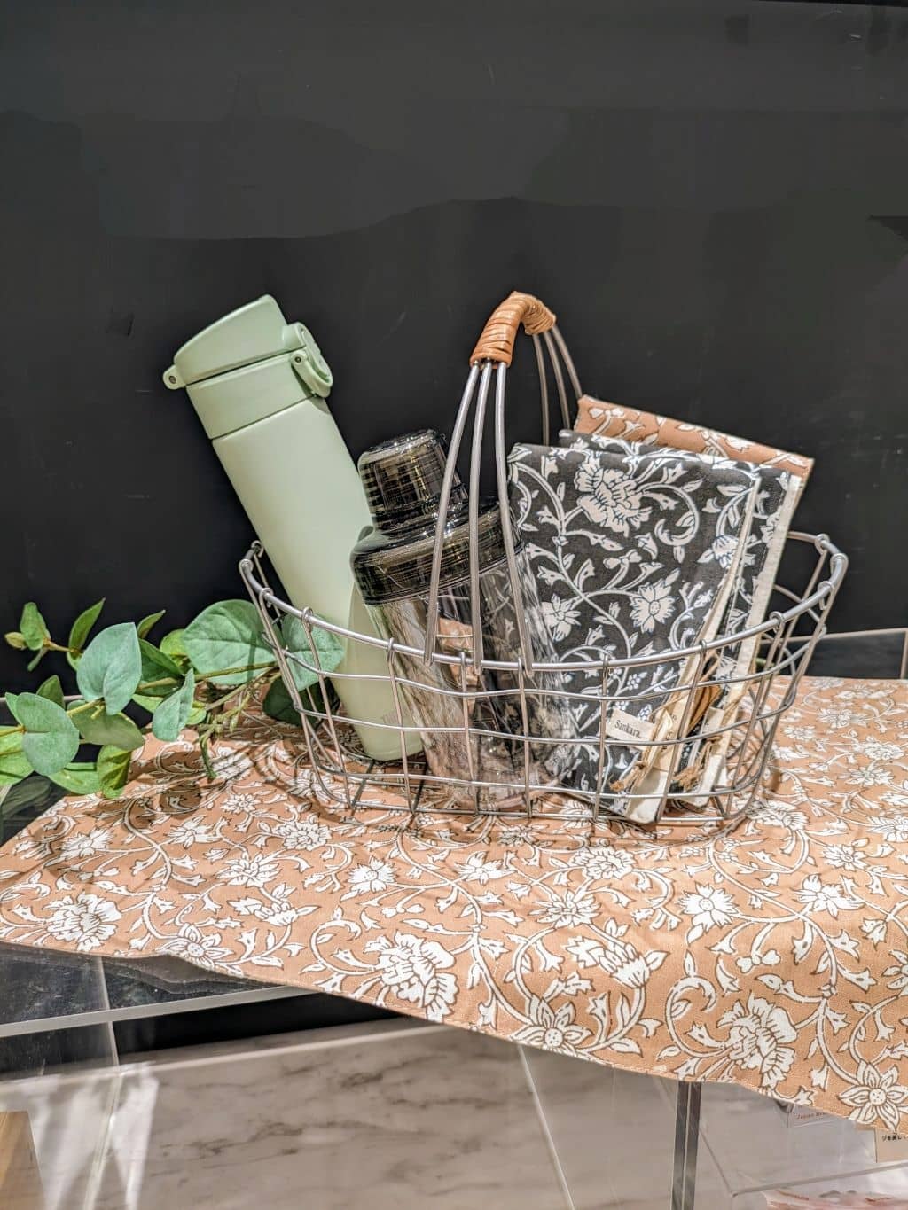 nmhさんの「212 KITCHEN STORE｜デュソール オーバル ワンハンドルバスケット L」を使ったコーディネート