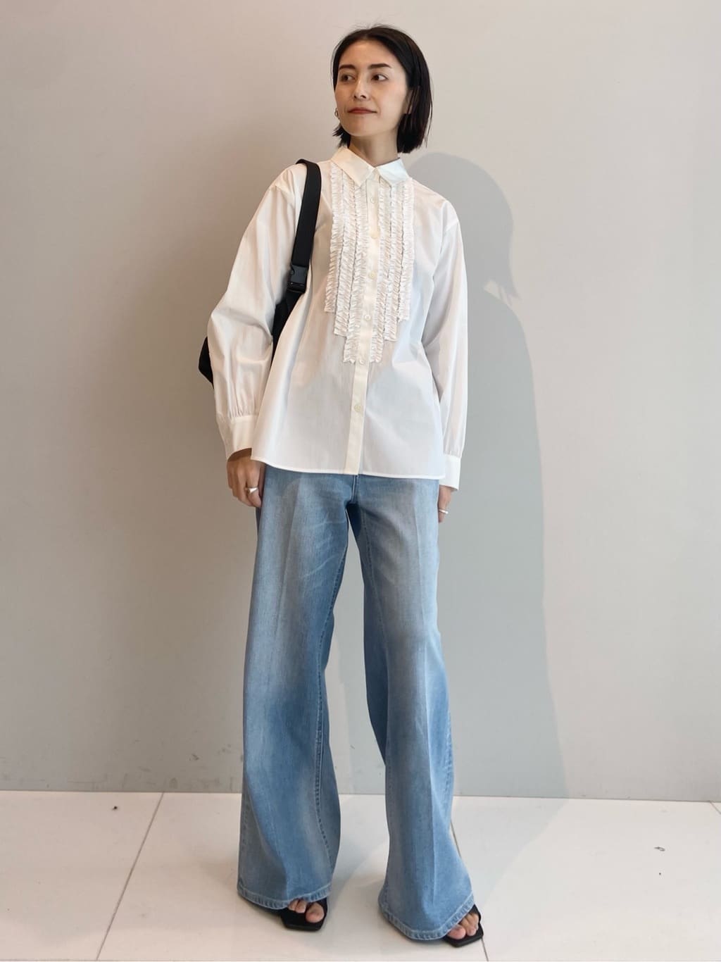 AYAさんの「UNTITLED｜◆【 Healthy DENIM 】別注Turnipルーズフレアデニム」を使ったコーディネート
