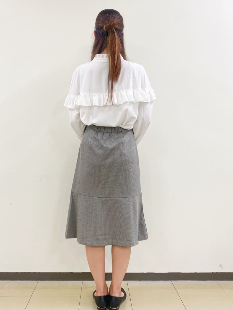 yurinaさんの「index｜《5色展開／S-LLサイズ》ストレッチマーメイドスカート／セットアップ対応【洗濯機洗い可／イージーケ」を使ったコーディネート