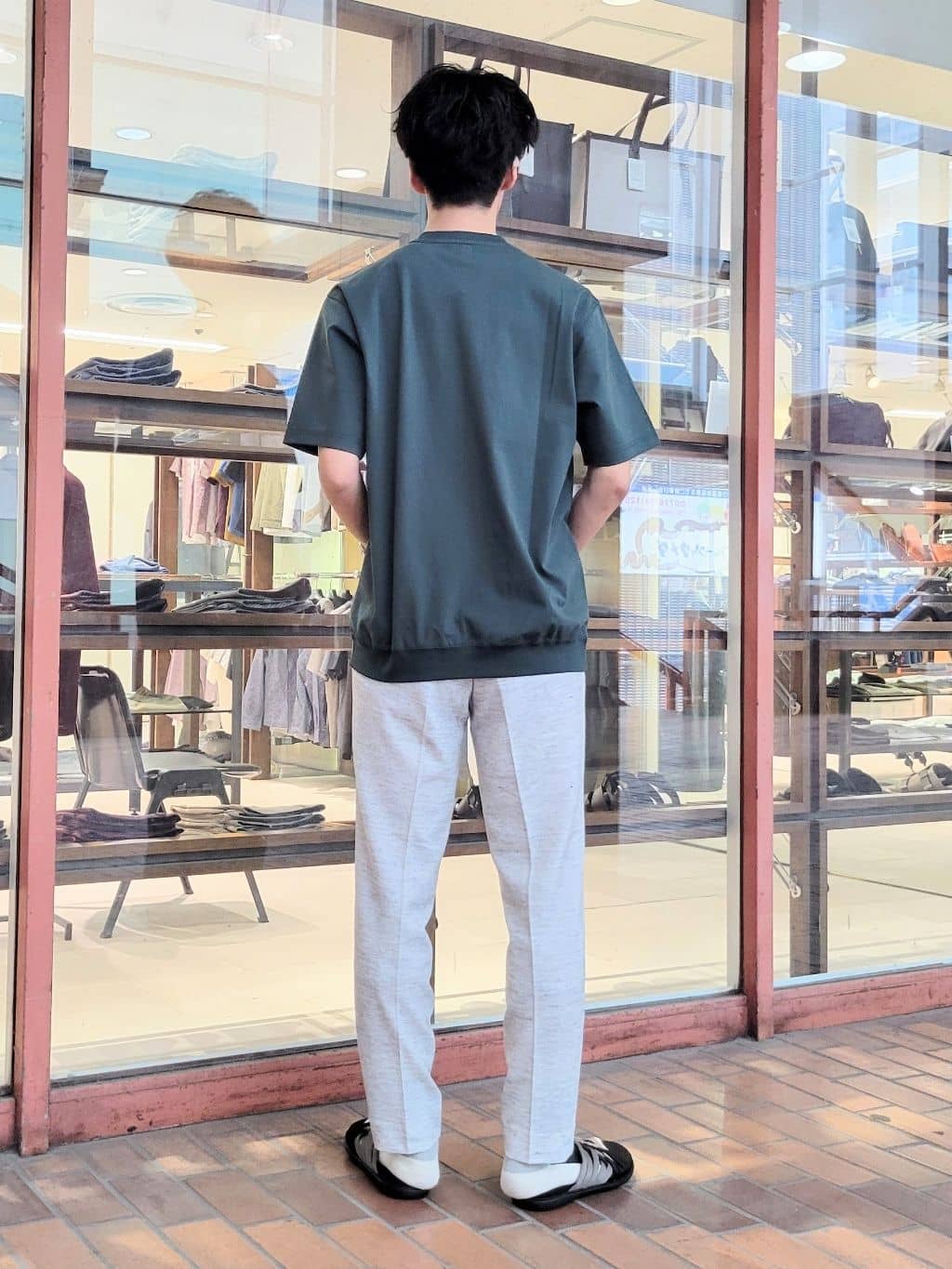 piroyaさんの「TAKEO KIKUCHI｜【抗菌防臭／5サイズ展開】ハイゲージポンチ Tシャツ」を使ったコーディネート