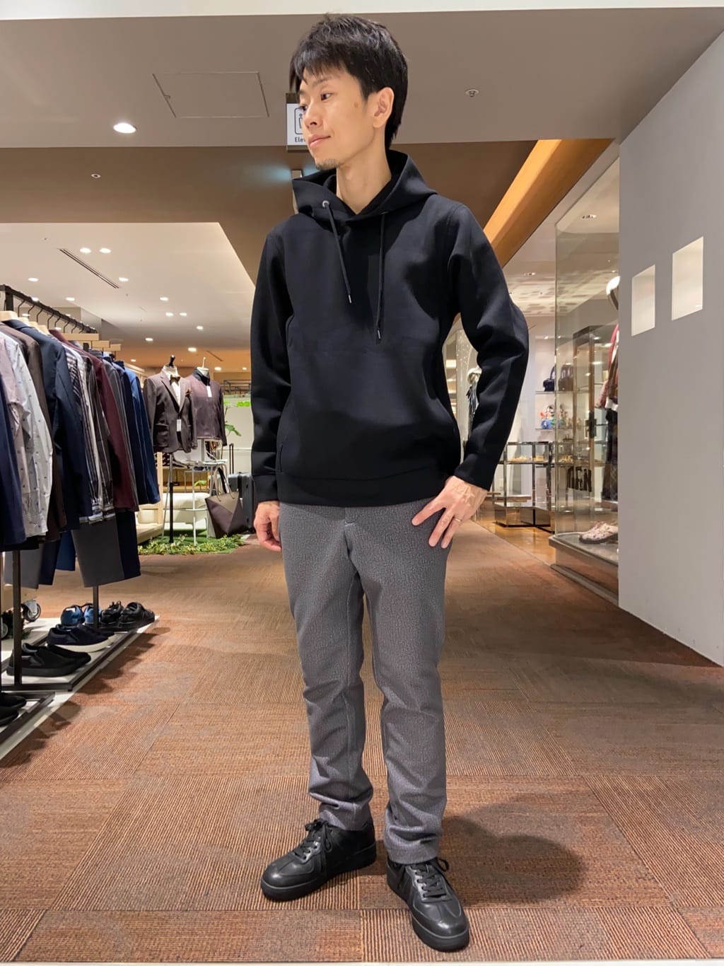 わいずみさんの「TAKEO KIKUCHI｜【DOWN FABRIC】ダウンファブリック スタンドカラーブルゾン」を使ったコーディネート