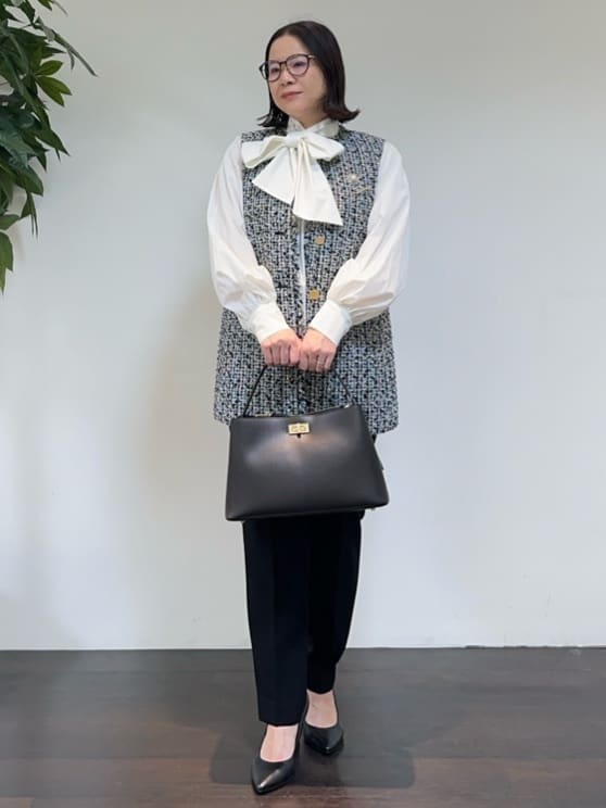Asamiさんの「UNTITLED｜◆【通勤スーツ】タックテーパードパンツ」を使ったコーディネート