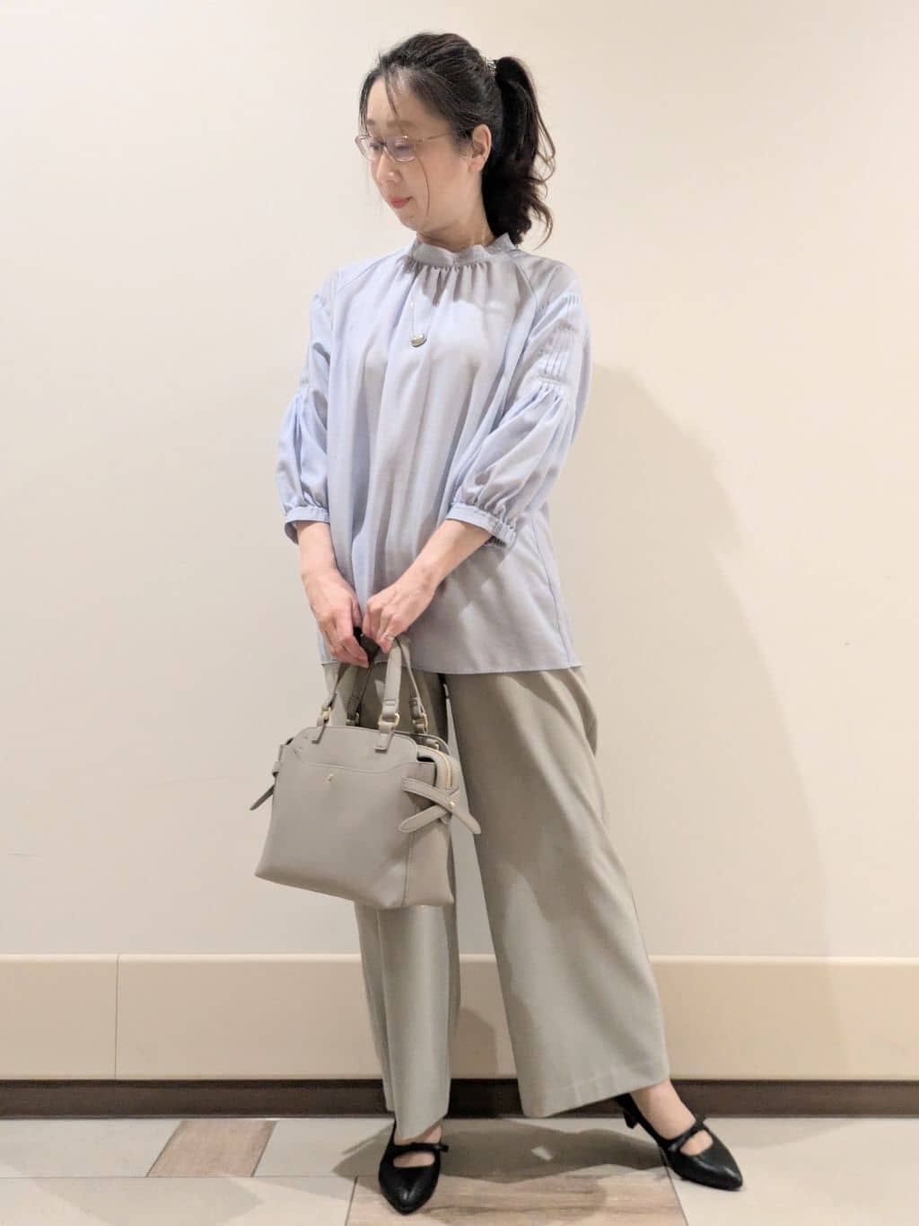 imamiさんの「Reflect｜◆【洗える】オフボディシャツブラウス」を使ったコーディネート