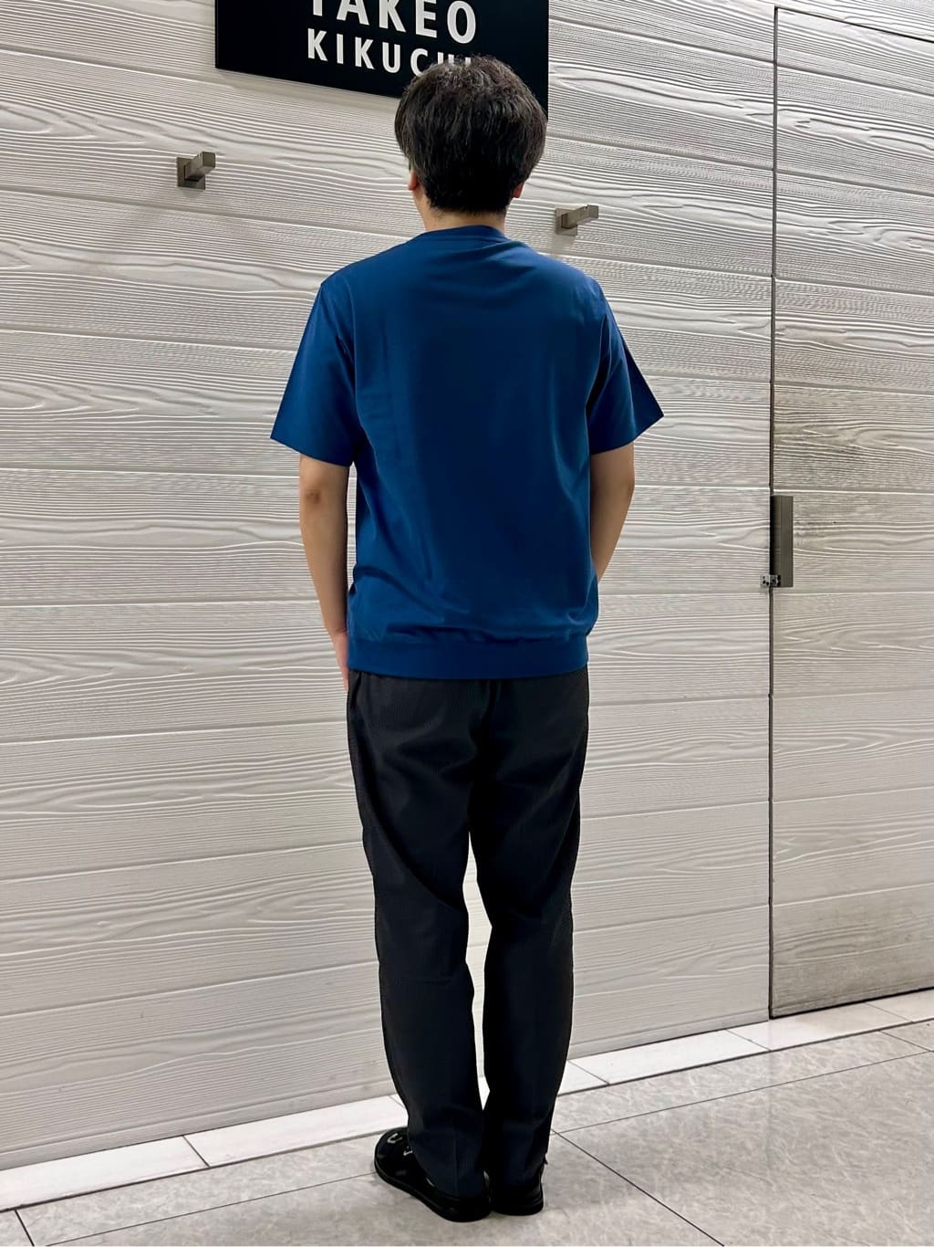 すーさんの「TAKEO KIKUCHI｜【抗菌防臭／5サイズ展開】ハイゲージポンチ Tシャツ」を使ったコーディネート