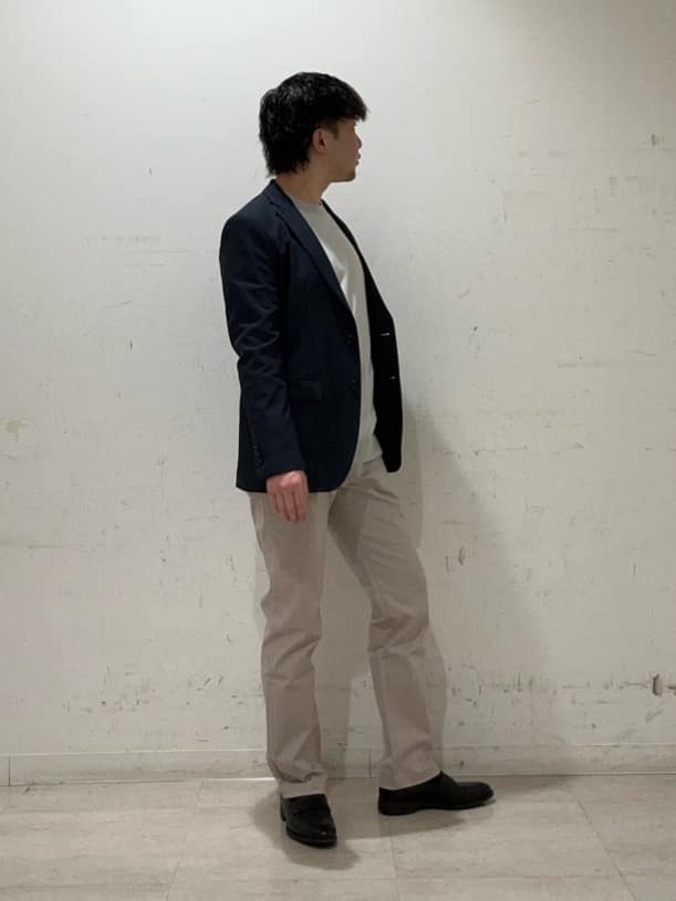 コウノ モトヤさんの「TAKEO KIKUCHI｜【全7サイズ&times;8色展開！】トップマルチヘリンボン パンツ」を使ったコーディネート