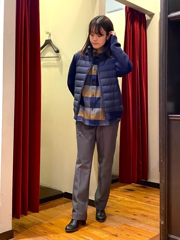 かわぴーさんの「TAKEO KIKUCHI｜【DOWN FABRIC】ダウンファブリック ドレスパンツ / セットアップ対応」を使ったコーディネート