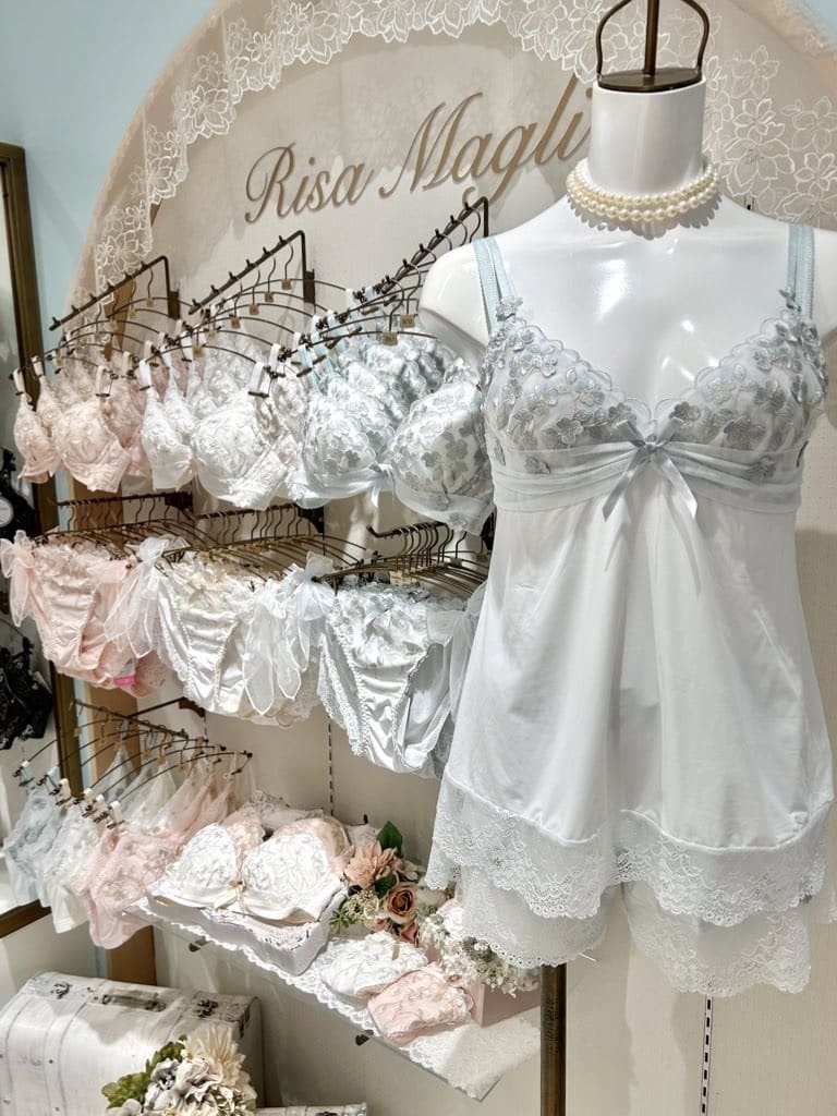 ichiさんの「Risa Magli｜クラシーナ ブラジャー（E-F）＜N Make Type＞」を使ったコーディネート