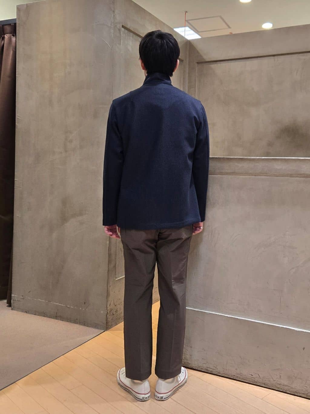 白木駆さんの「TAKEO KIKUCHI｜【DOWN FABRIC】ダウンファブリック スタンドカラーブルゾン」を使ったコーディネート