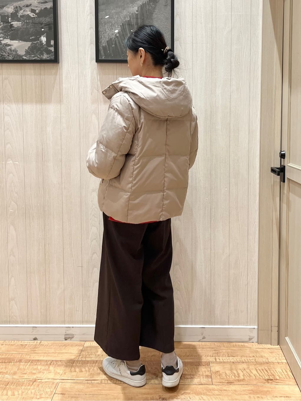 youさんの「SHOO･LA･RUE｜◆【洗える/ちくちくしにくい/静電気軽減】スウェットライク ハイネックニット」を使ったコーディネート