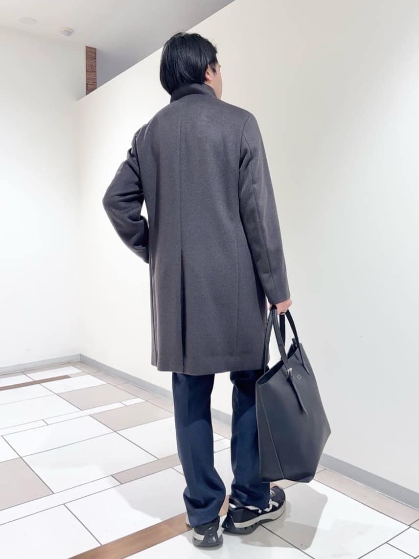 及川さんの「TAKEO KIKUCHI｜【ウールカシミヤブレンド】ビーバー調 スタンドカラー コート」を使ったコーディネート