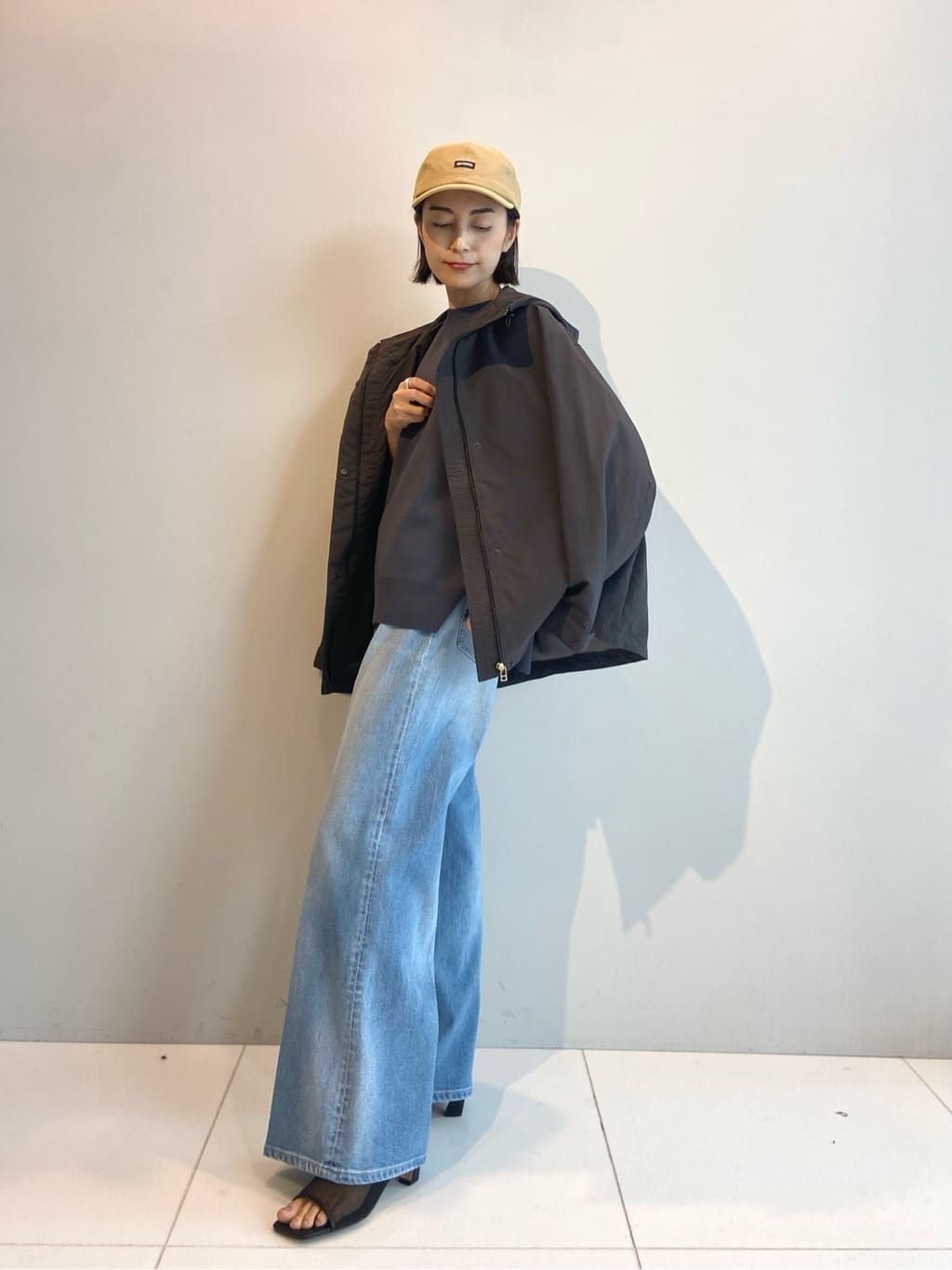 AYAさんの「UNTITLED｜◆【アンサンブル可能】ニットベスト」を使ったコーディネート