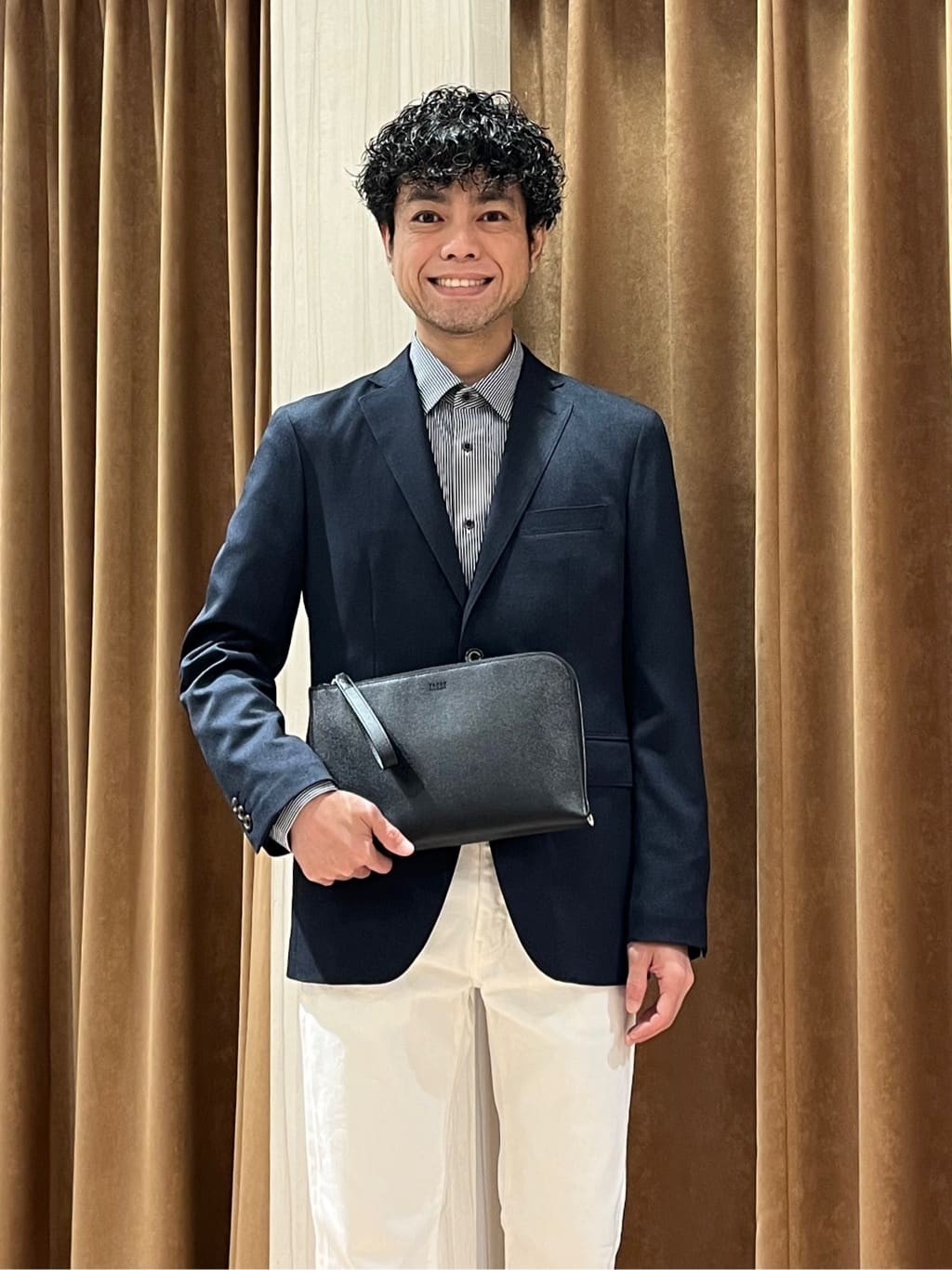 URAさんの「TAKEO KIKUCHI｜【Sサイズ～】ストレッチ デニム パンツ」を使ったコーディネート