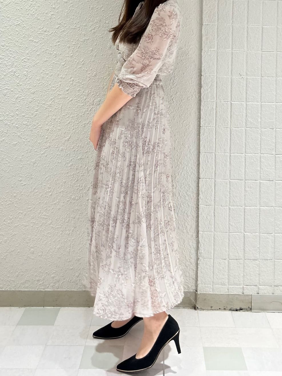 takeさんの「ESPERANZA｜【12時間パンプス】約7.5㎝　歩きやすくて疲れにくい」を使ったコーディネート