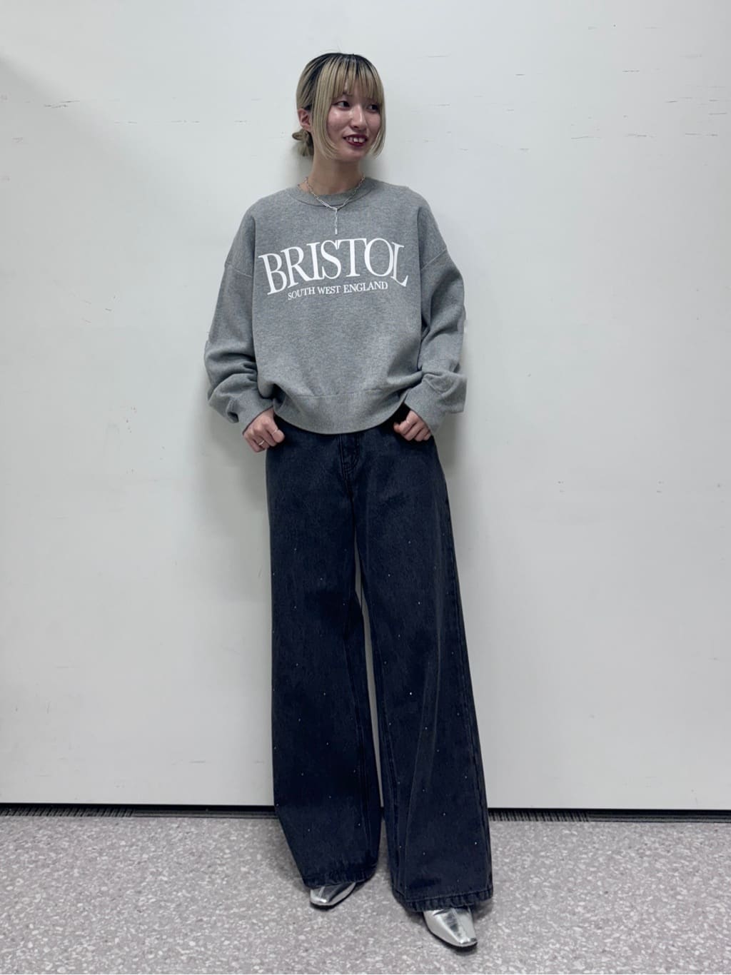 omaさんの「THE SHOP TK｜◆スウェットライクロゴニット」を使ったコーディネート