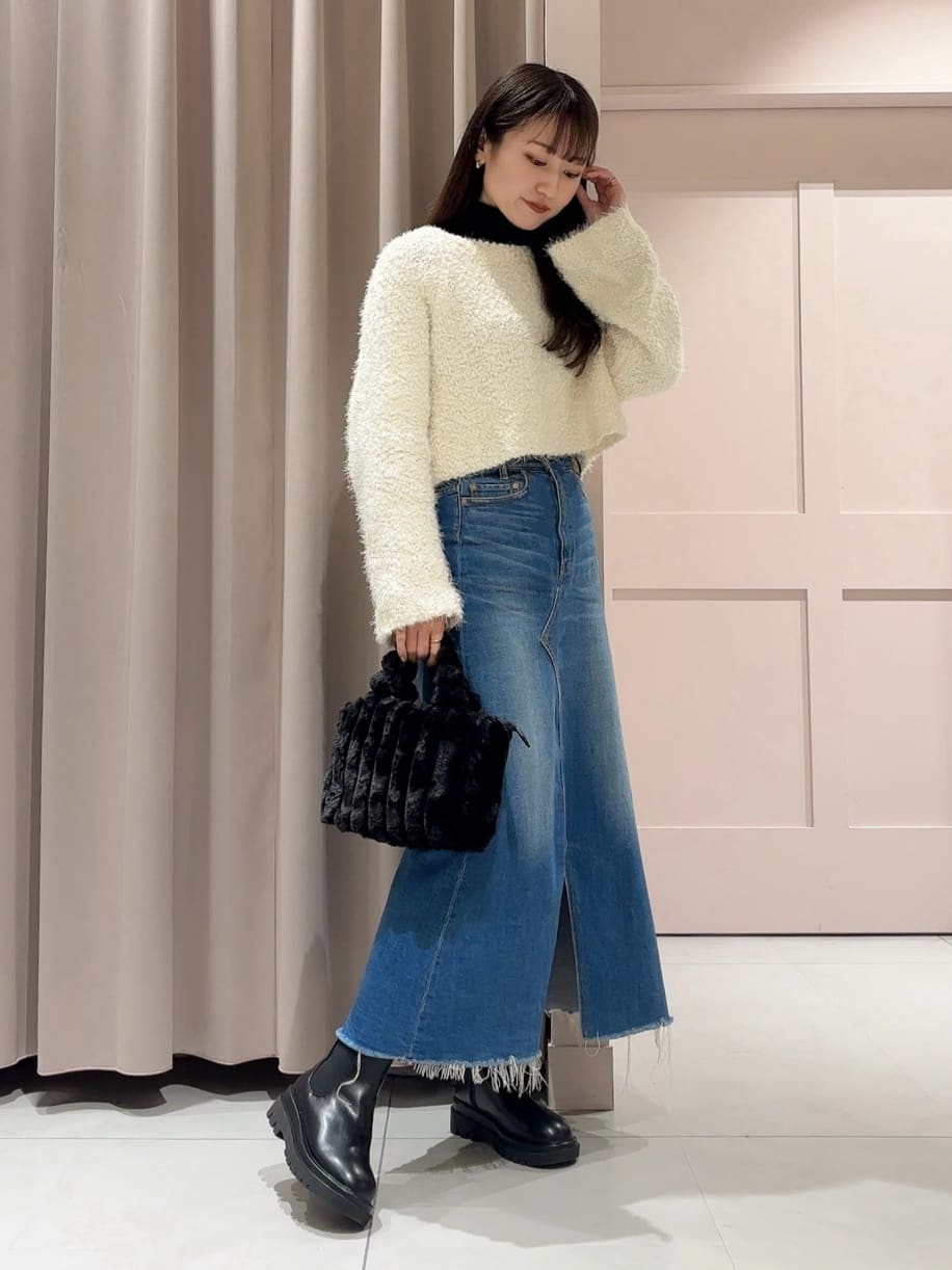 RINAさんの「ESPERANZA｜2WAY トート ショルダーバッグ ファー」を使ったコーディネート