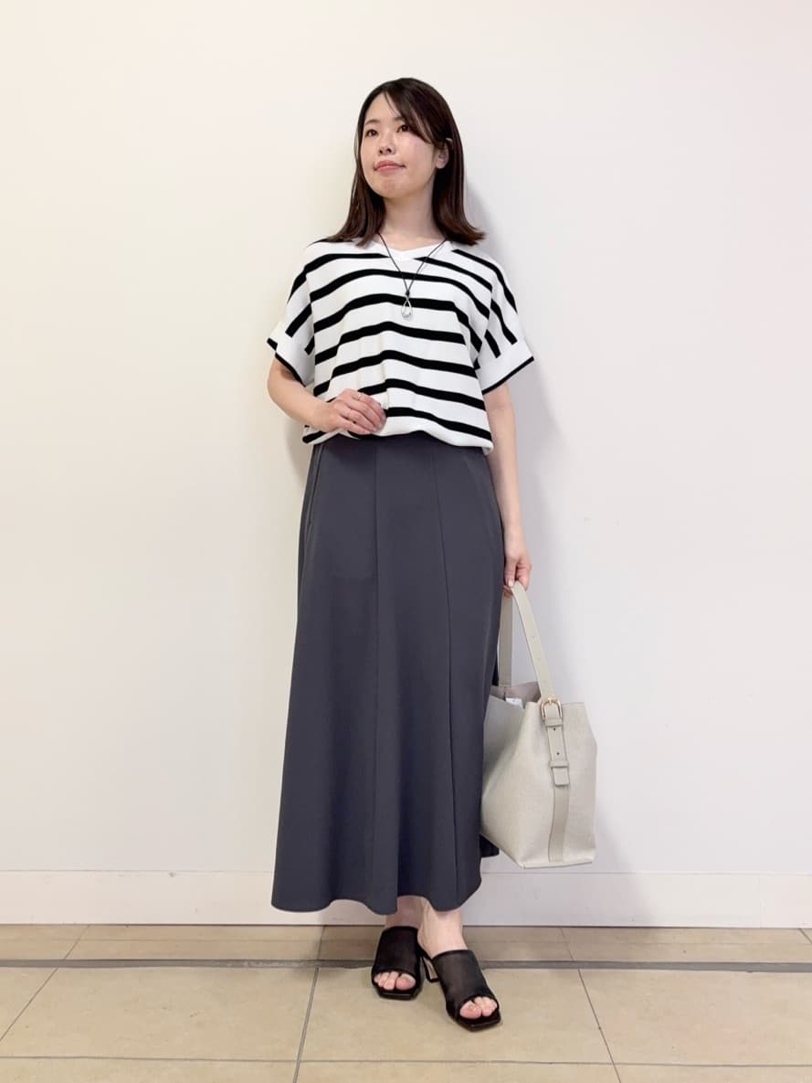 asamiさんの「UNTITLED｜◆【セットアップ可/接触冷感/イージーケア】リラクミスト フレアスカート」を使ったコーディネート