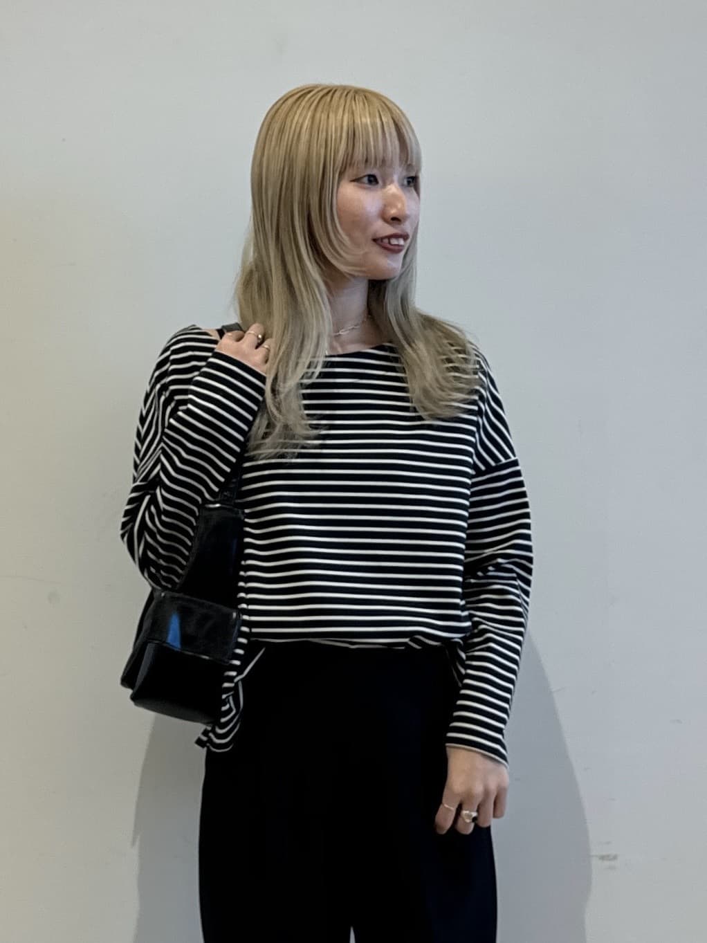 omaさんの「THE SHOP TK｜◆ドロップショルダープルオーバー【洗える】」を使ったコーディネート