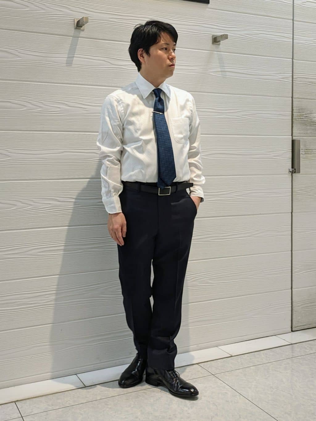かずさんの「TAKEO KIKUCHI｜【Made in JAPAN】矢絣（やがすり）シルクネクタイ」を使ったコーディネート
