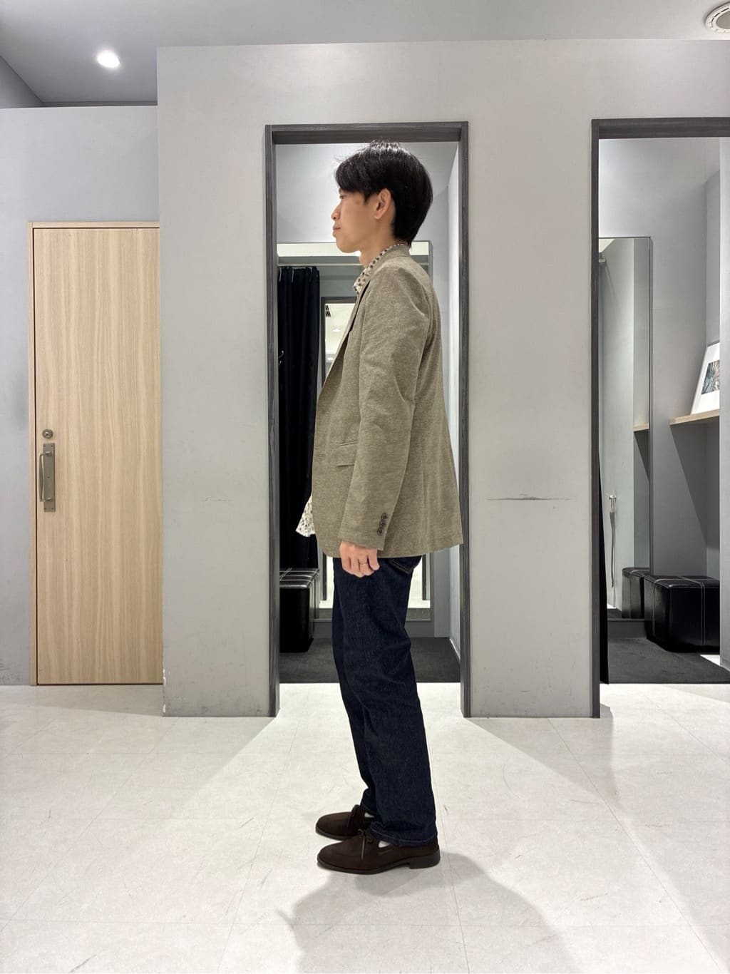 わいずみさんの「TAKEO KIKUCHI｜【抗菌防臭】COOL DOTS（R）ドビープリント ジャケット」を使ったコーディネート