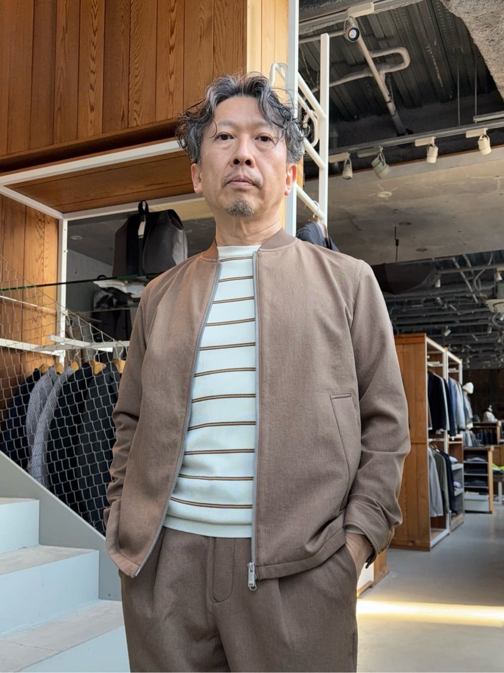 デザイナーTAKEman さんの「TAKEO KIKUCHI｜◆【体温フィットベルト搭載】ZeRoG(R)fit（ゼロジーフィット）バックパック」を使ったコーディネート