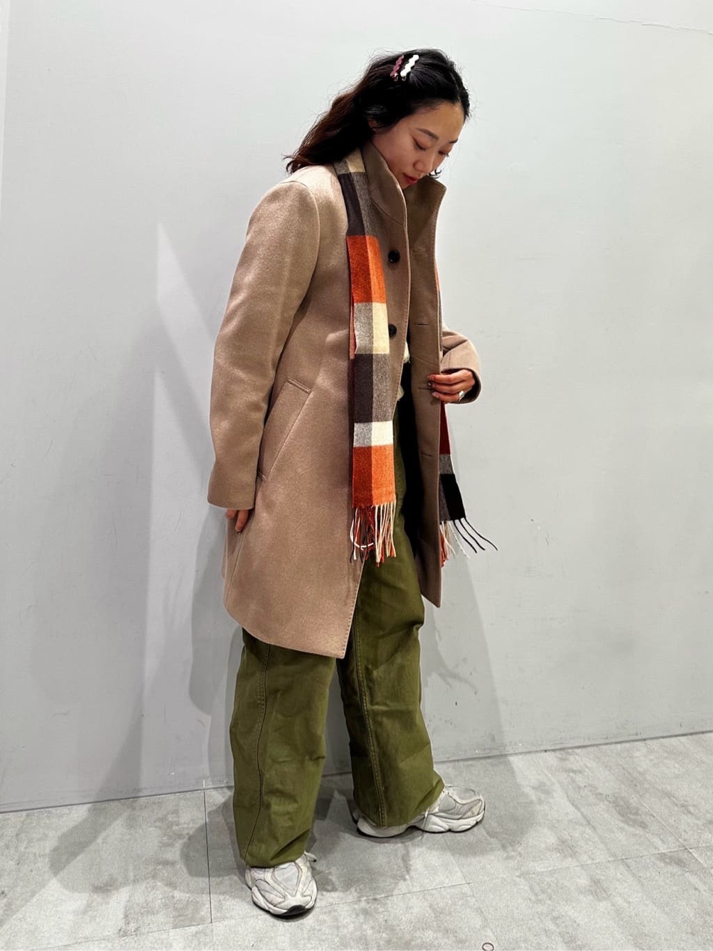 つぐみさんの「TAKEO KIKUCHI｜【カシミヤ100%】チェック カシミヤマフラー」を使ったコーディネート