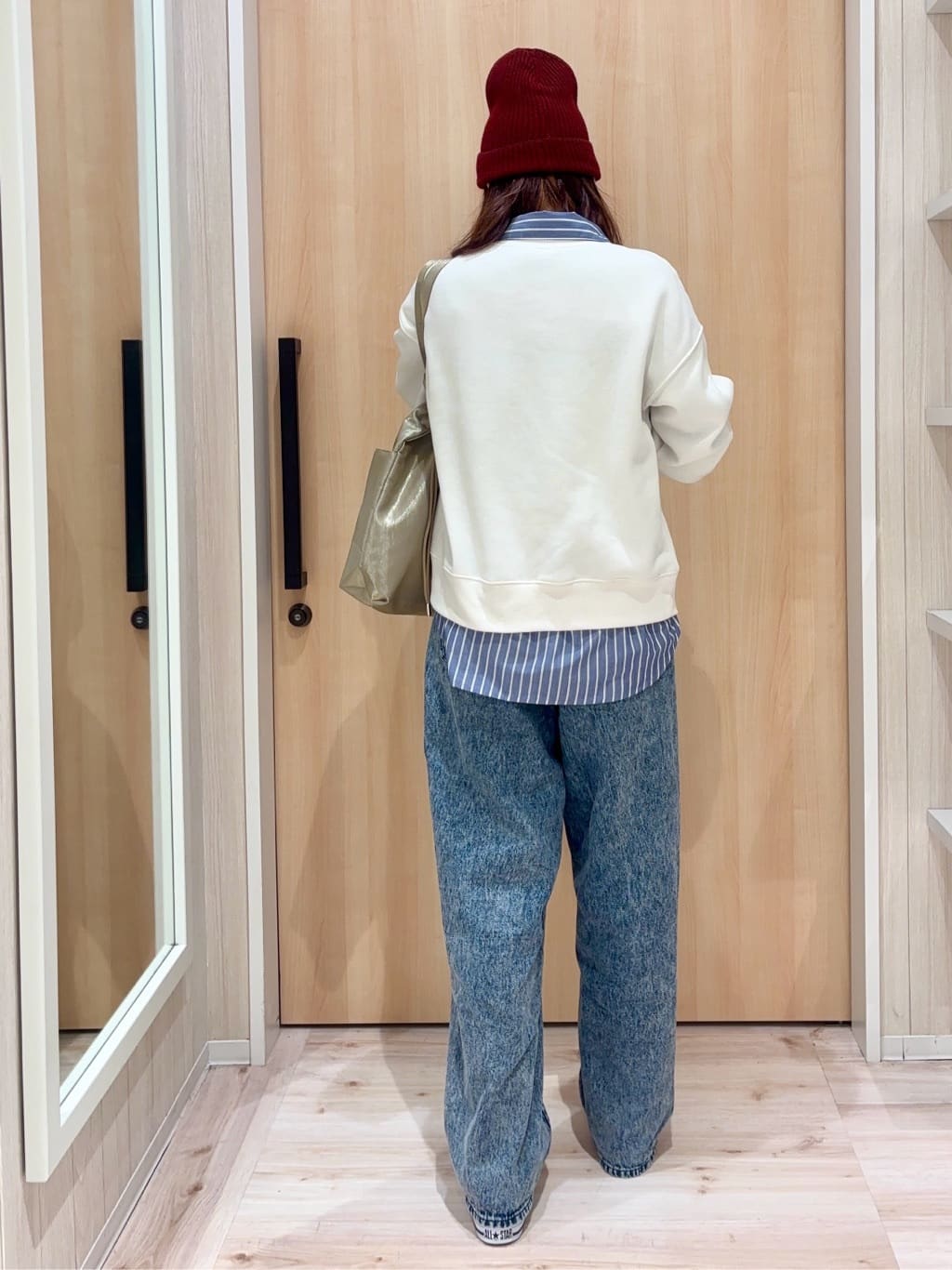 haruさんの「SHOO･LA･RUE｜◆【S-LL】大人なロゴ刺?が魅力 裏起毛トップス」を使ったコーディネート