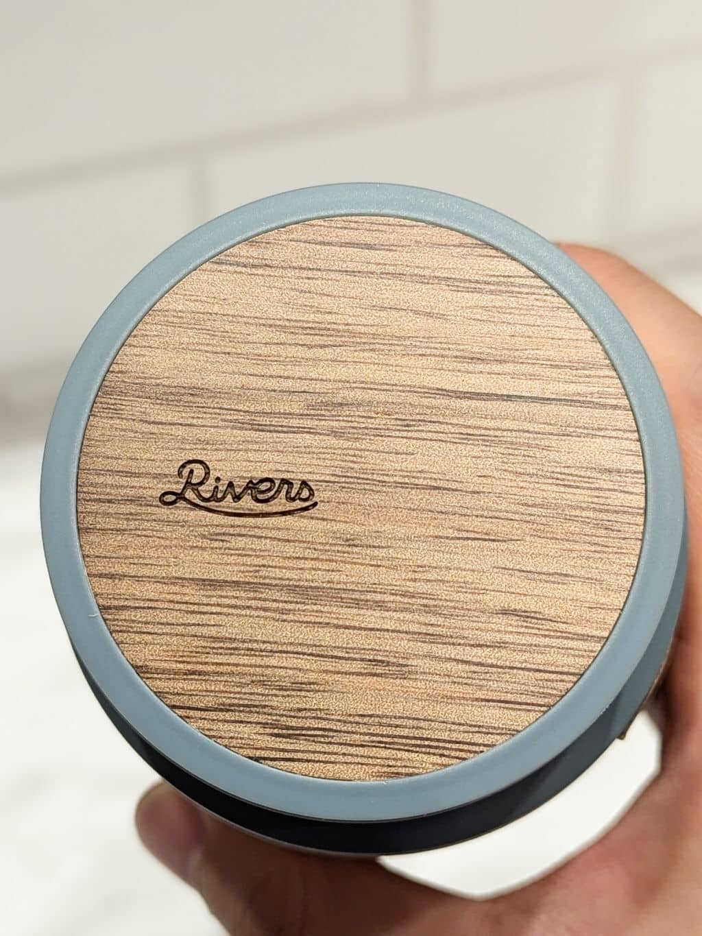 シモさんの「212 KITCHEN STORE｜ドリンクボトル MOKU 350 グラナイト ＜RIVERS リバーズ＞」を使ったコーディネート
