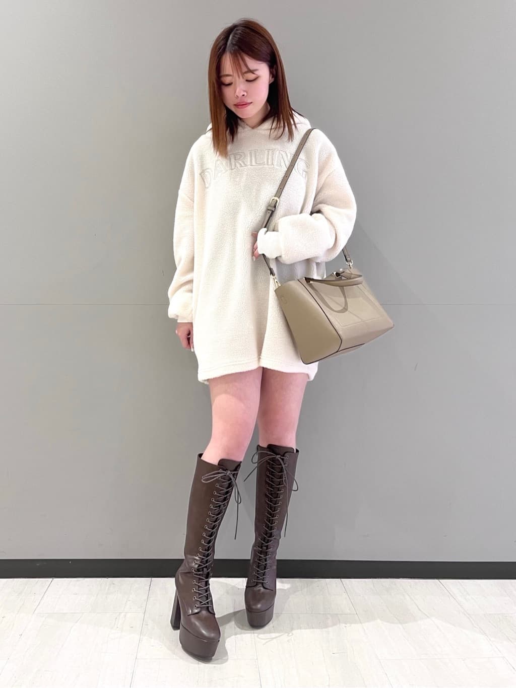 RISAさんの「ESPERANZA｜【ラク盛り／ロングブーツ】リピーター続出／脚長美脚　レースアップロングブーツ」を使ったコーディネート