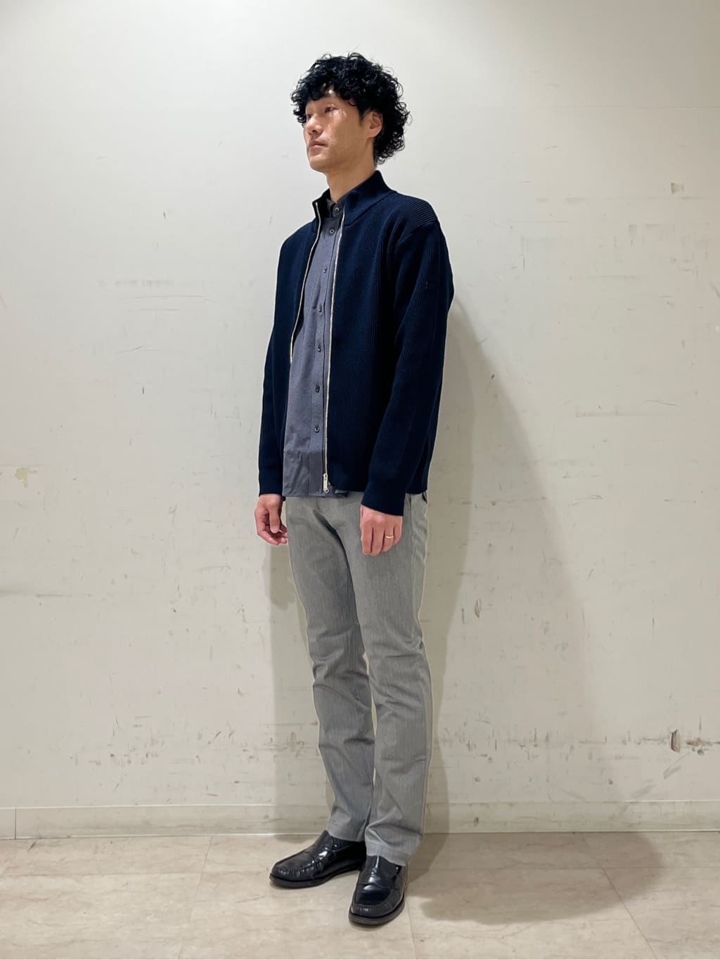 mutoさんの「TAKEO KIKUCHI｜【全7サイズ&times;8色展開！】トップマルチヘリンボン パンツ」を使ったコーディネート