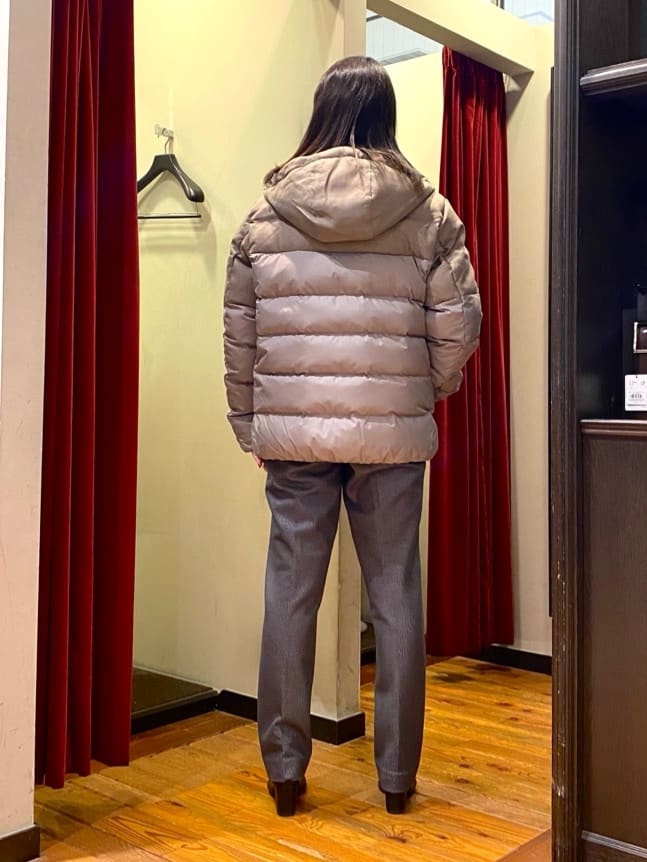 かわぴーさんの「TAKEO KIKUCHI｜【DOWN FABRIC】ダウンファブリック ドレスパンツ / セットアップ対応」を使ったコーディネート