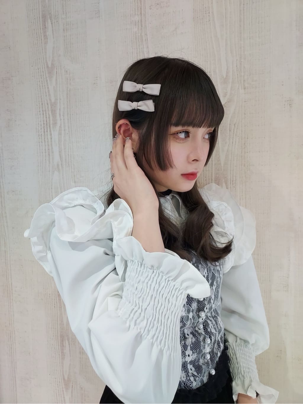 HUANG WEIHSUANさんの「ESPERANZA｜」を使ったコーディネート