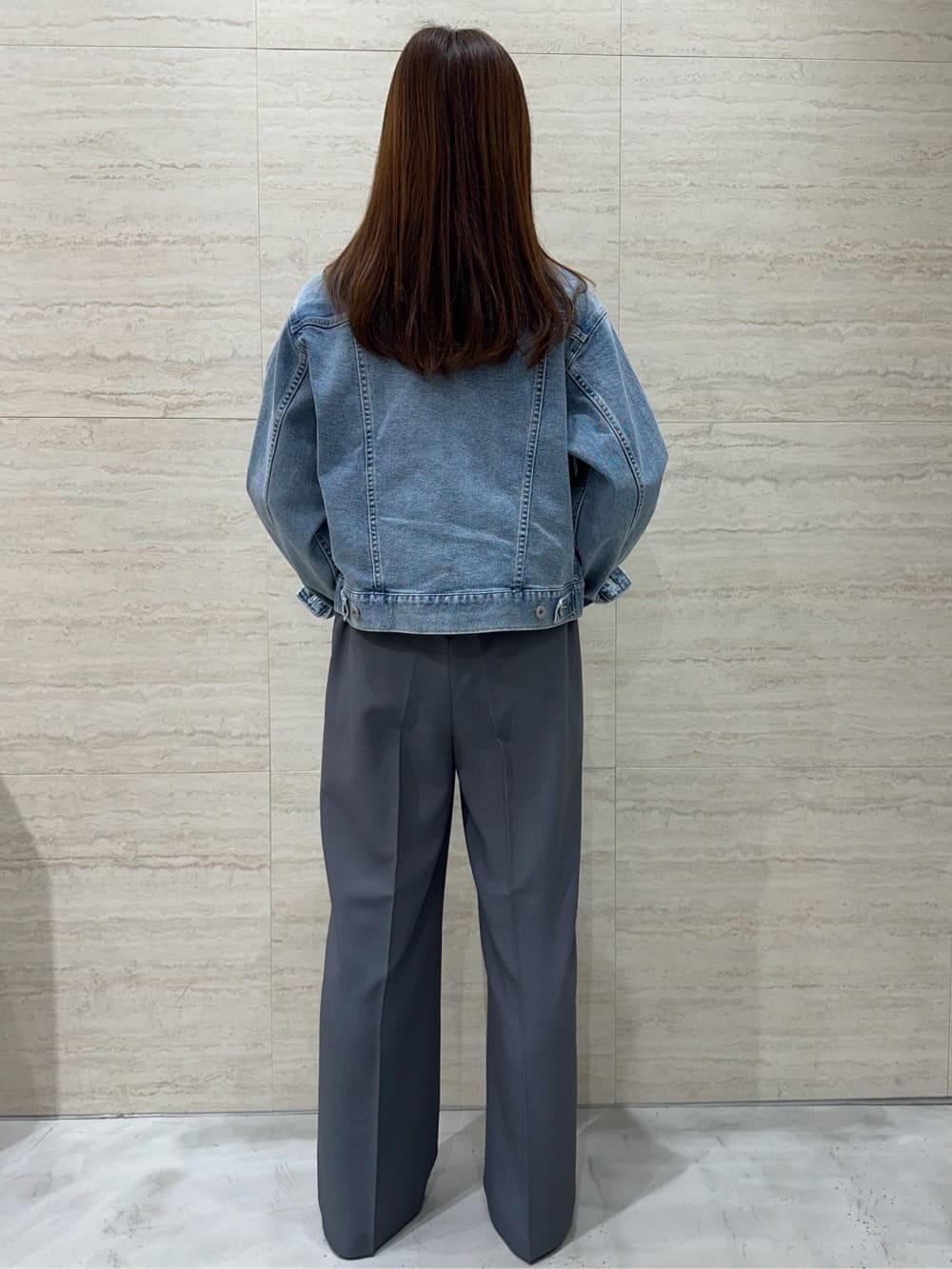 Machaさんの「OPAQUE.CLIP｜◆リラクシーVネックニット／オーガニックコツトン混【UV／洗濯機洗い可】」を使ったコーディネート
