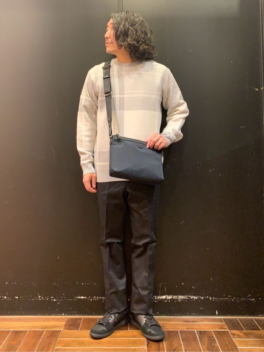 木村剛さんの「TAKEO KIKUCHI｜【オフィスカジュアル対応】ドレス チノパンツ」を使ったコーディネート