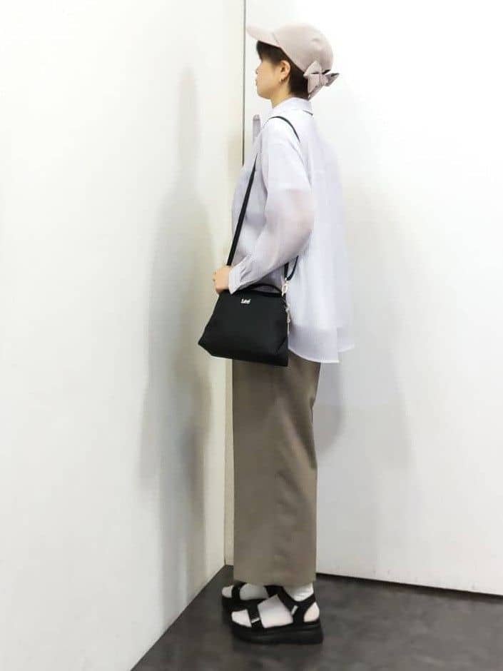 やまちゃんさんの「grove｜【Lee&times;grove別注】HALF SLEEVE FLARE T-SHIRTS」を使ったコーディネート