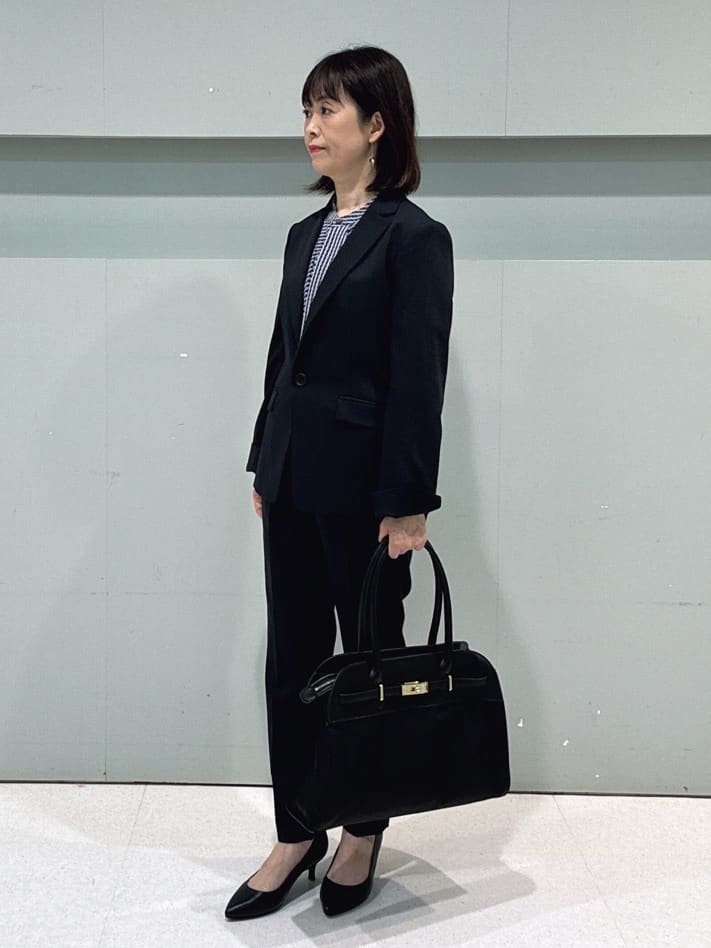makiさんの「UNTITLED｜【洗える通勤スーツ】レジェールギャバ ストレッチテーラードジャケット」を使ったコーディネート