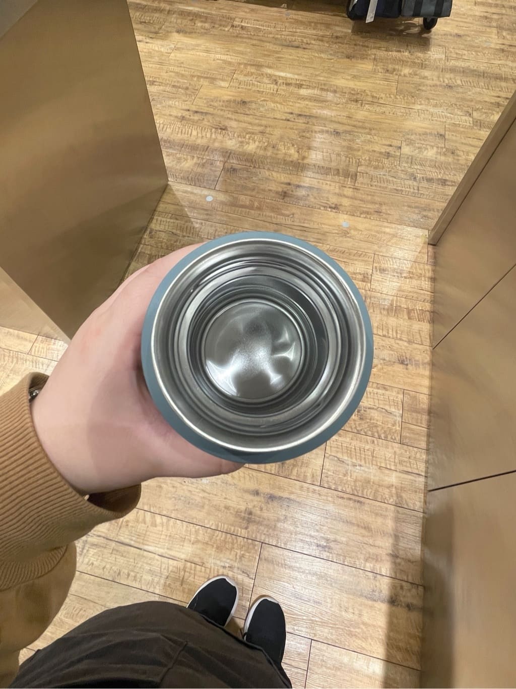 まのちゃんさんの「212 KITCHEN STORE｜ドリンクボトル MOKU 350 トープ  ＜RIVERS リバーズ＞」を使ったコーディネート