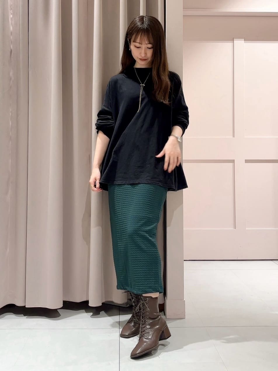 RINAさんの「ESPERANZA｜レースアップミドルヒールブーツ」を使ったコーディネート