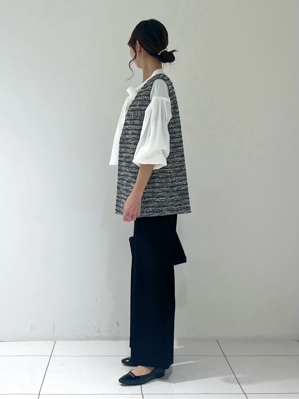 shioriさんの「INDIVI｜【洗える／UVケア／スーツ】ストレッチワイドパンツ」を使ったコーディネート