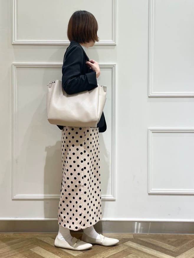 SOさんの「SHOO･LA･RUE｜◆【S-LL/セットアップ可/通勤/セレモニー】ノーカラージャケット」を使ったコーディネート