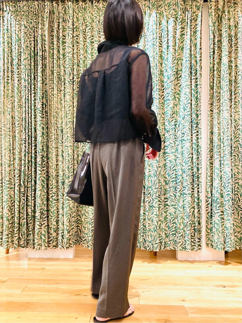 Furuさんの「DRESSTERIOR｜【STORY11月号掲載】レオパードシルクスカーフ」を使ったコーディネート