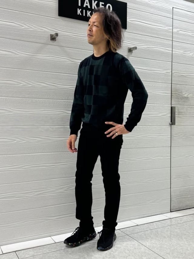 井出恭輔さんの「TAKEO KIKUCHI｜【Sサイズ～】ストレッチ デニム パンツ」を使ったコーディネート