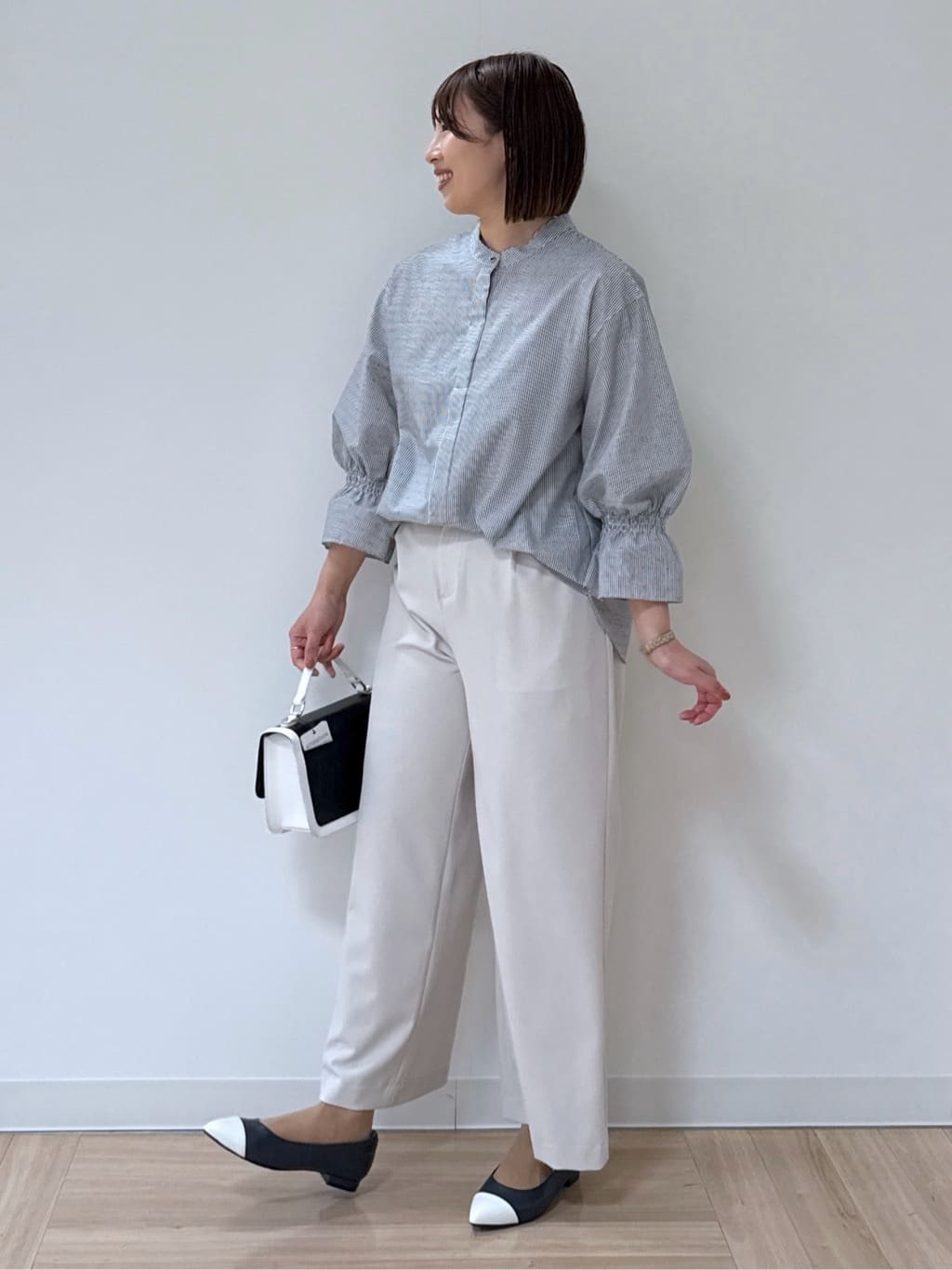 amiさんの「Reflect｜◆【洗える】キャンディースリーブブラウス」を使ったコーディネート