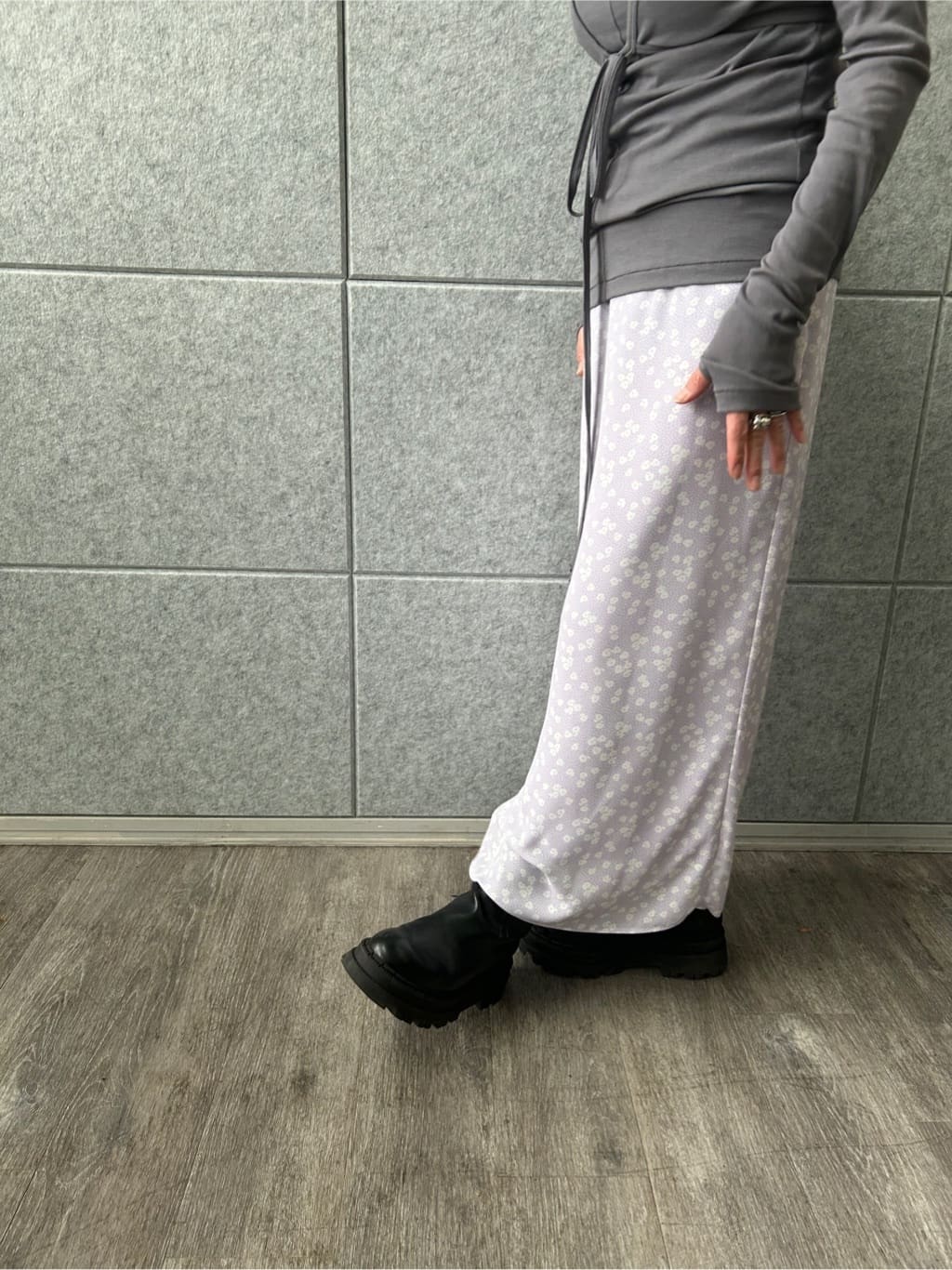 yukoさんの「CODE A｜petit flower skirt」を使ったコーディネート