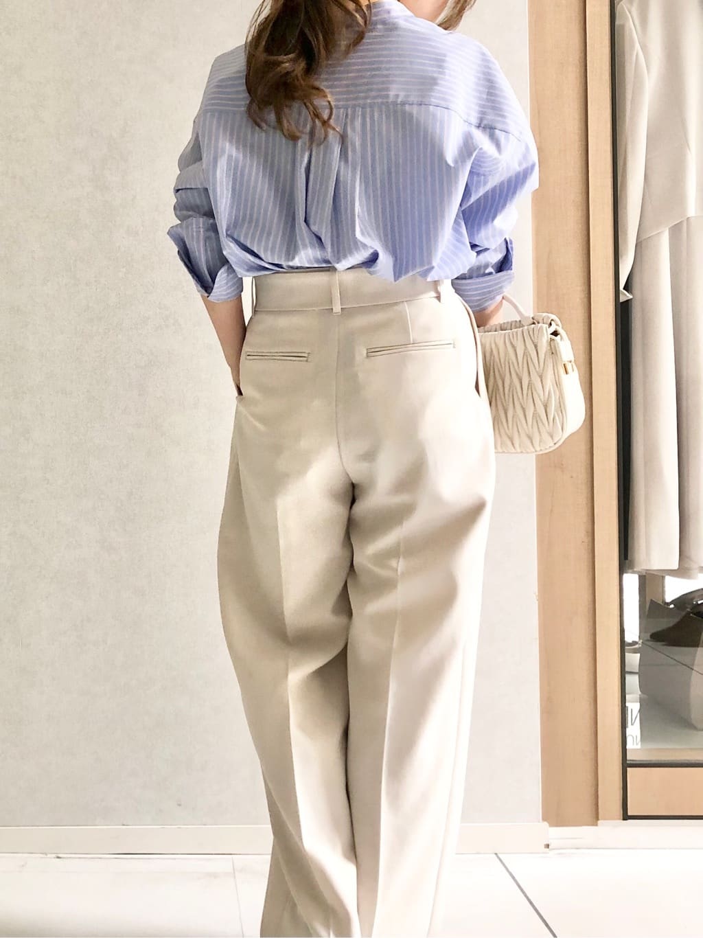 sayuさんの「UNTITLED｜◆ベルト付き2タックパンツ」を使ったコーディネート