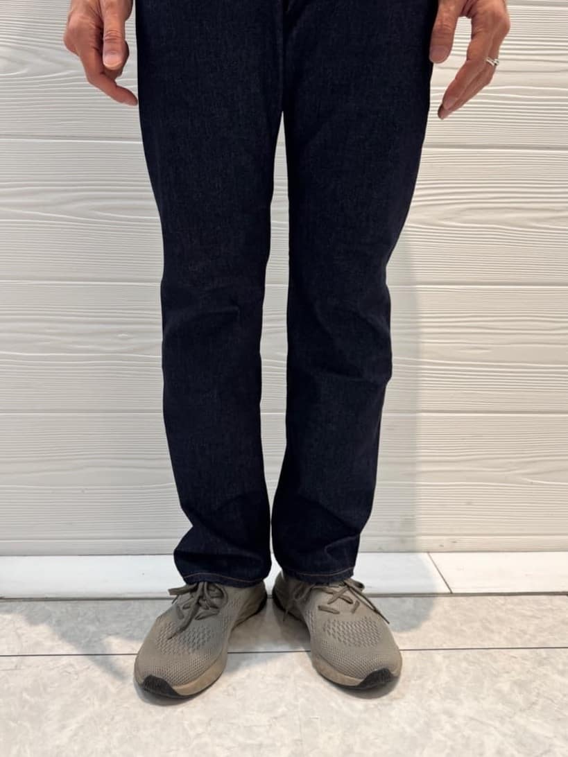 井出恭輔さんの「TAKEO KIKUCHI｜【DOWN FABRIC】ダウンファブリック スタンドカラーブルゾン」を使ったコーディネート